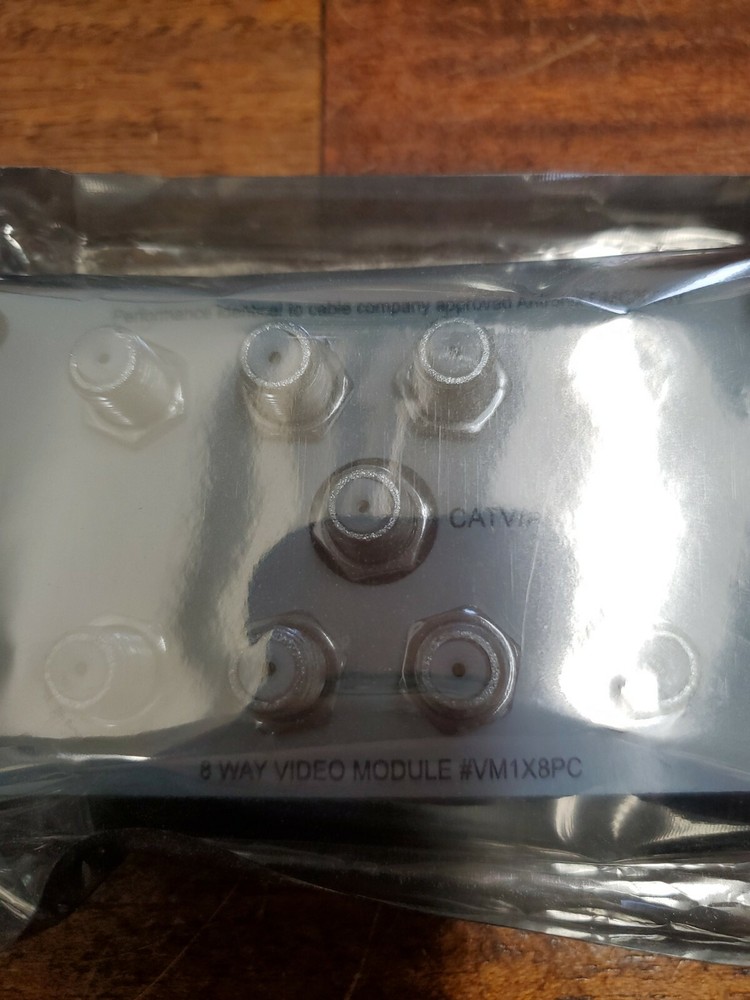 P&S GREYFOX VM1X8PC 8-WAY SPLITTER ENHANCED CABLE VIDEO MODULE