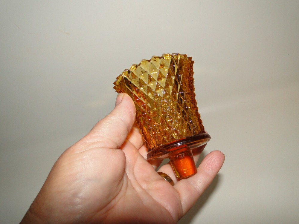 Amber Gold Diamond Pattern Votive Cup