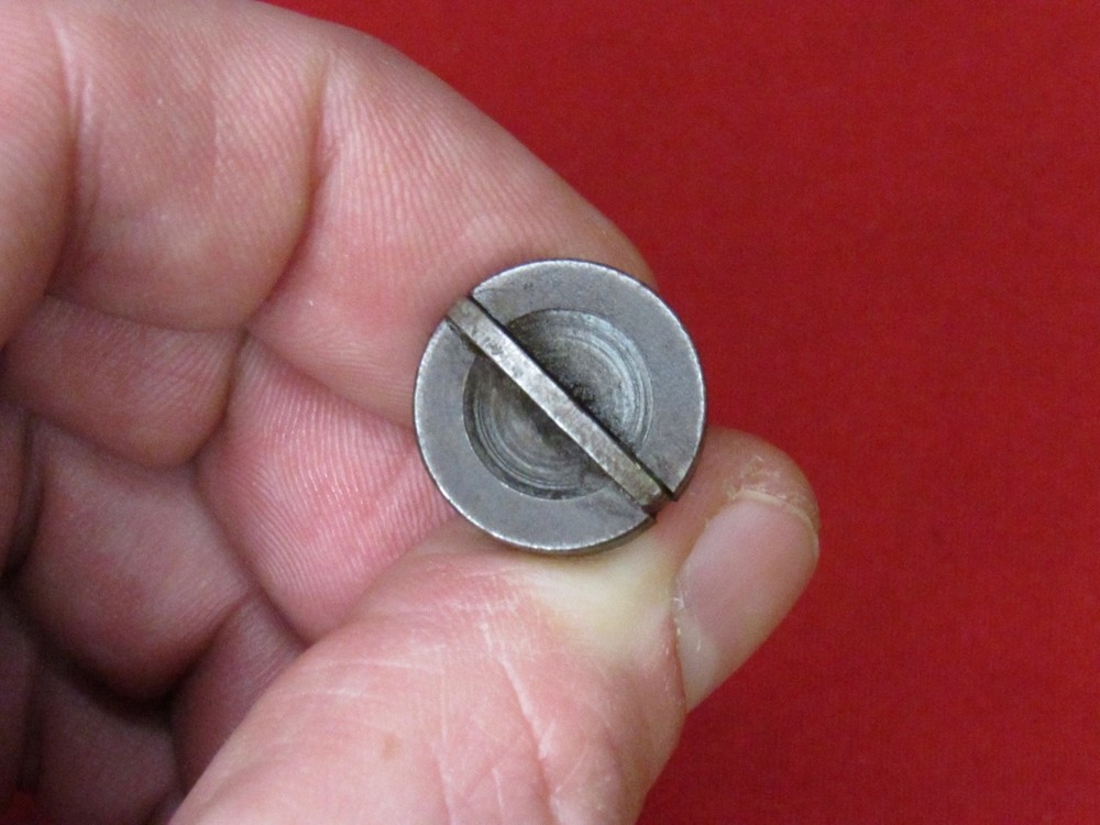 Mossberg 46D Takedown Screw w/ Stud