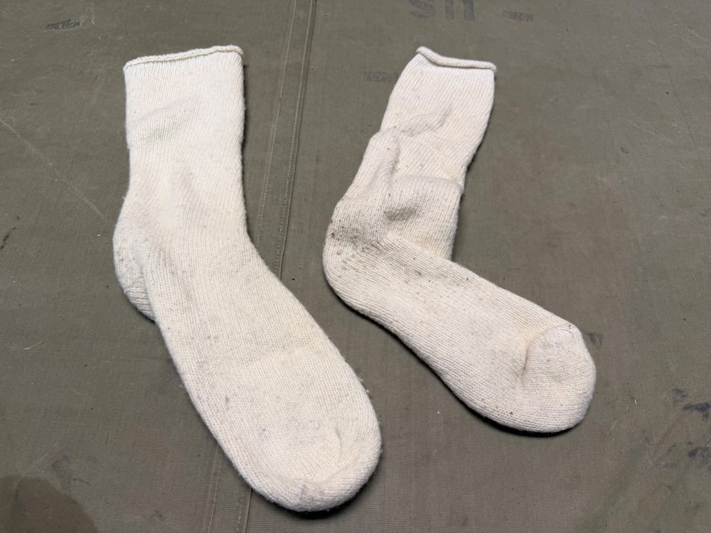 ORIGINAL POST WWII US ARMY GI WOOL WINTER BOOTS SOCKS-SIZE LARGE 10-11