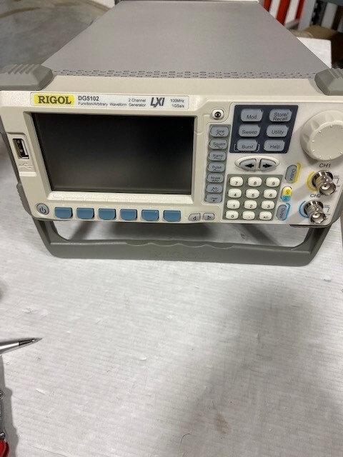 RIGOL DG5102 Function/Arbitrary Waveform Generator 100MHz 2 channel - NEW