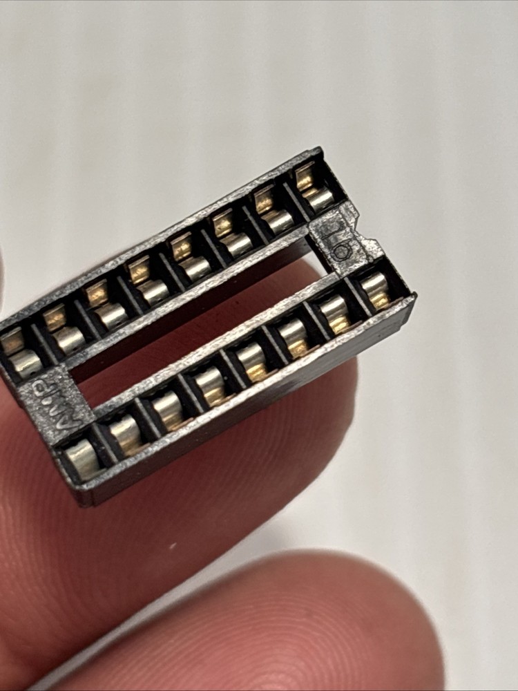 3 Pcs AMP CONNECTOR 16-PIN IC SOCKET DIP BOTTOM