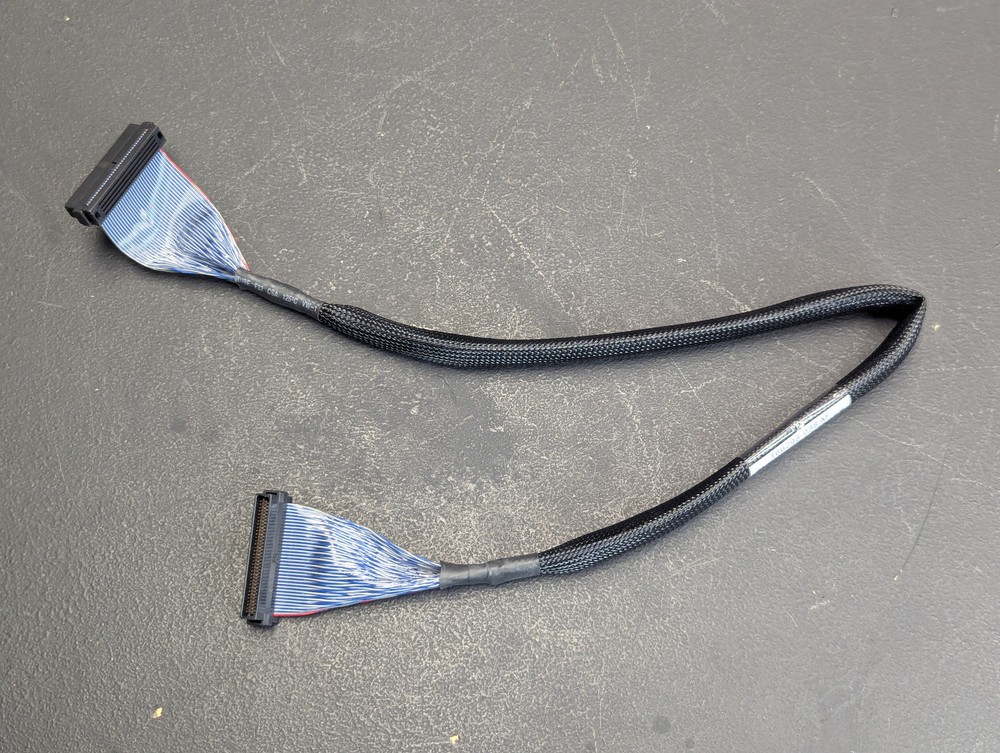 HP OEM SCSI Server Cable 166298-038