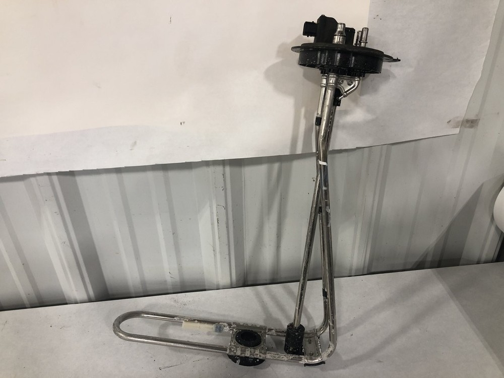 Freightliner CASCADIA DEF Sensor - Used | P/N 0433656000