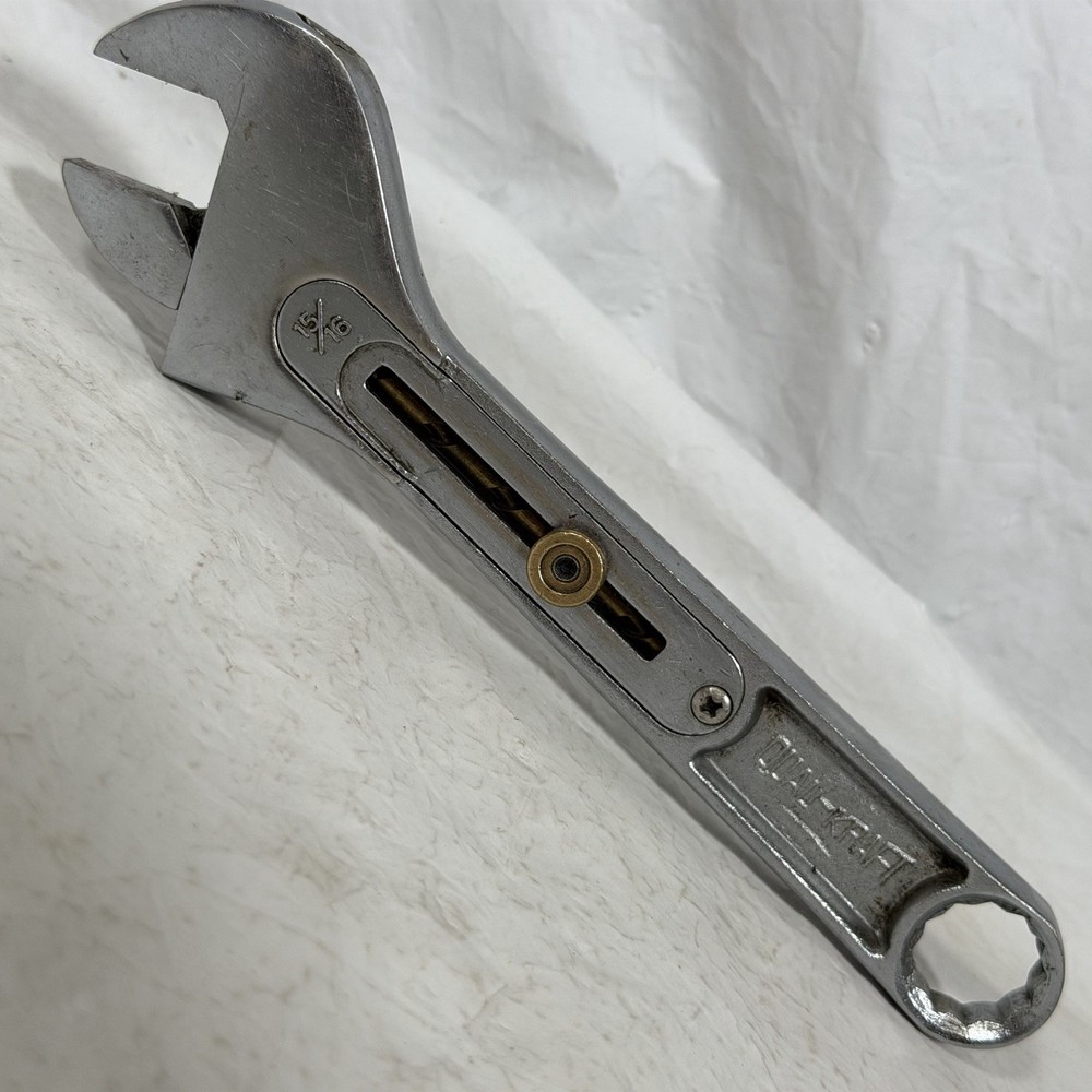 Qual-Kraft adjustable wrench 15/16