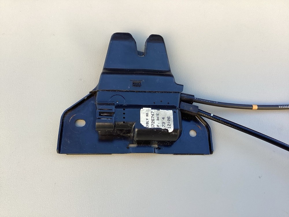 2000-2005 Cadillac Deville Trunk Latch Lock Actuator 25726747 OEM *