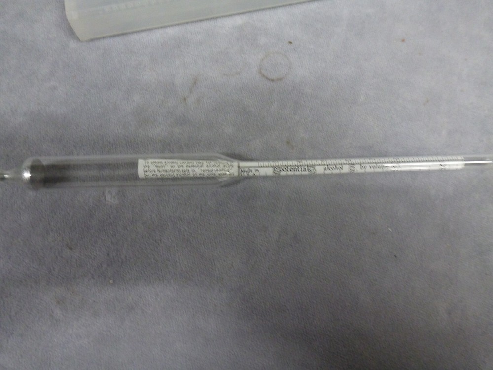 ONE RHB-32ATC Hand Held Brix Refractometer AND TWO Hydrometers