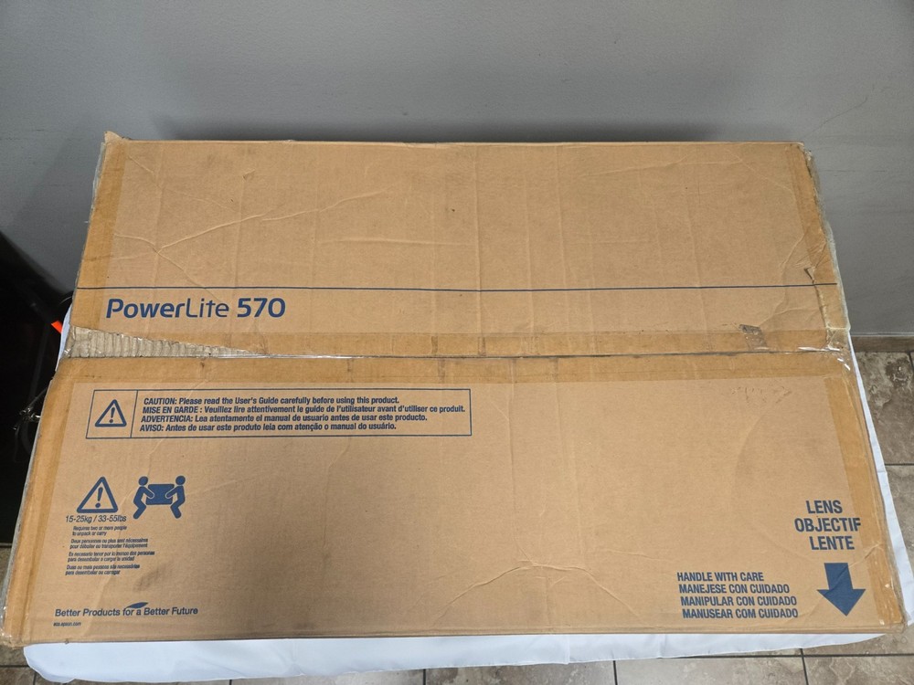 Epson PowerLite 570 LCD Projector - NEW