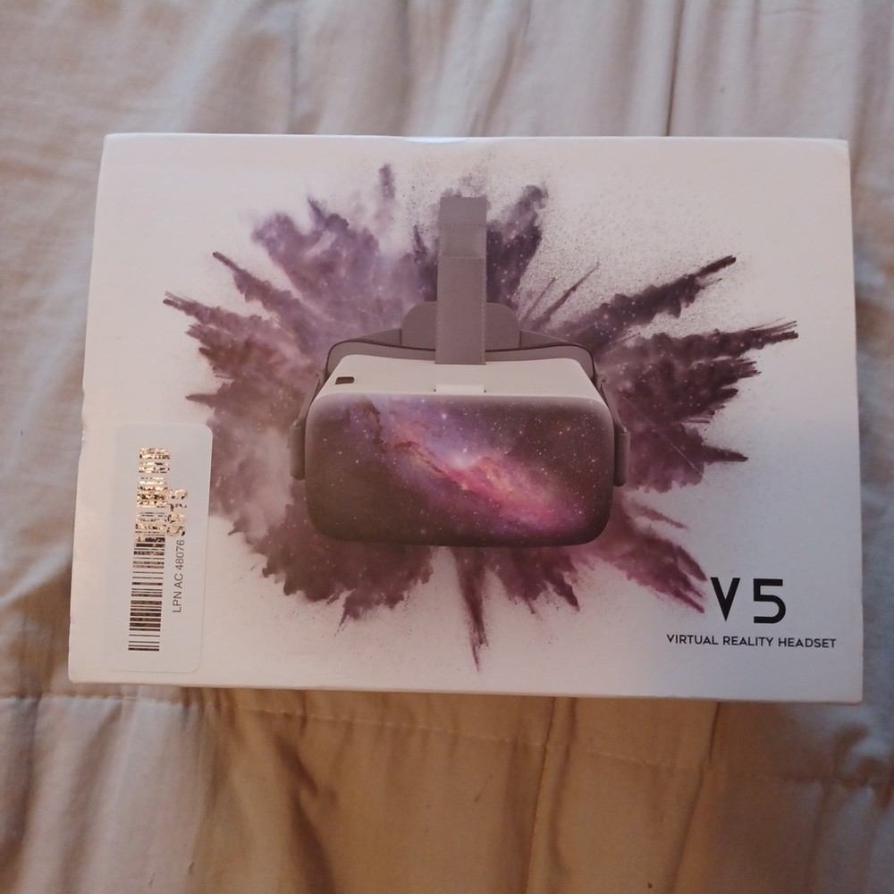 DESTEK V5-4 VR Headset White /iPhone /Samsung/Android with Controller/Black
