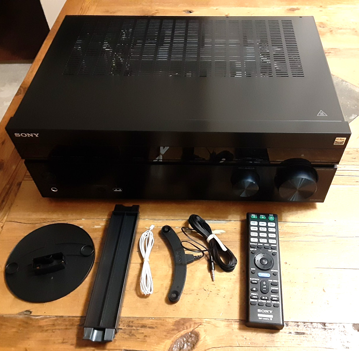 Sony STR-AN1000 7.2-Channel 8K UHD AV Home Theater Receiver