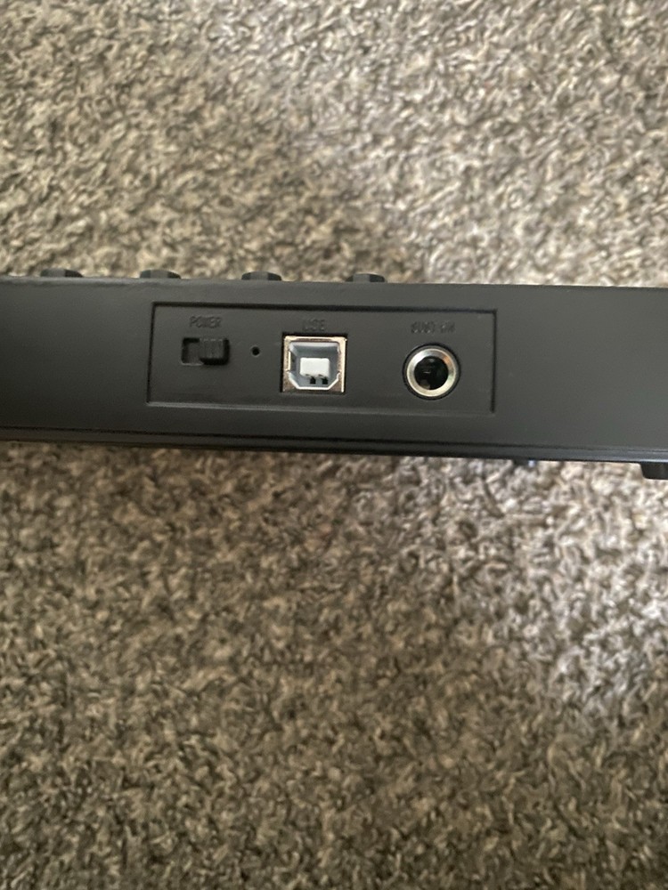 M-VAVE 25 Key USB MIDI Keyboard Controller With 8 Backlit Drum Pads, Bluetooth