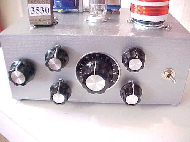 ESSENTIALLY A PARASET 2.0 RADIO 12AQ5/12BA6 TRANSMITTER/RECEIVER (RUNS ON 12VDC)