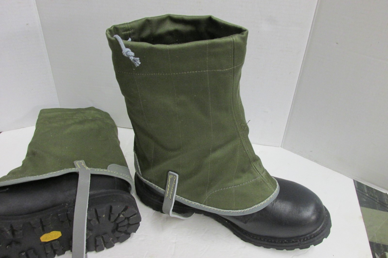 VINTAGE NORWEGIAN MOUNTAIN TROOP BOOT LEG GAITERS NOS