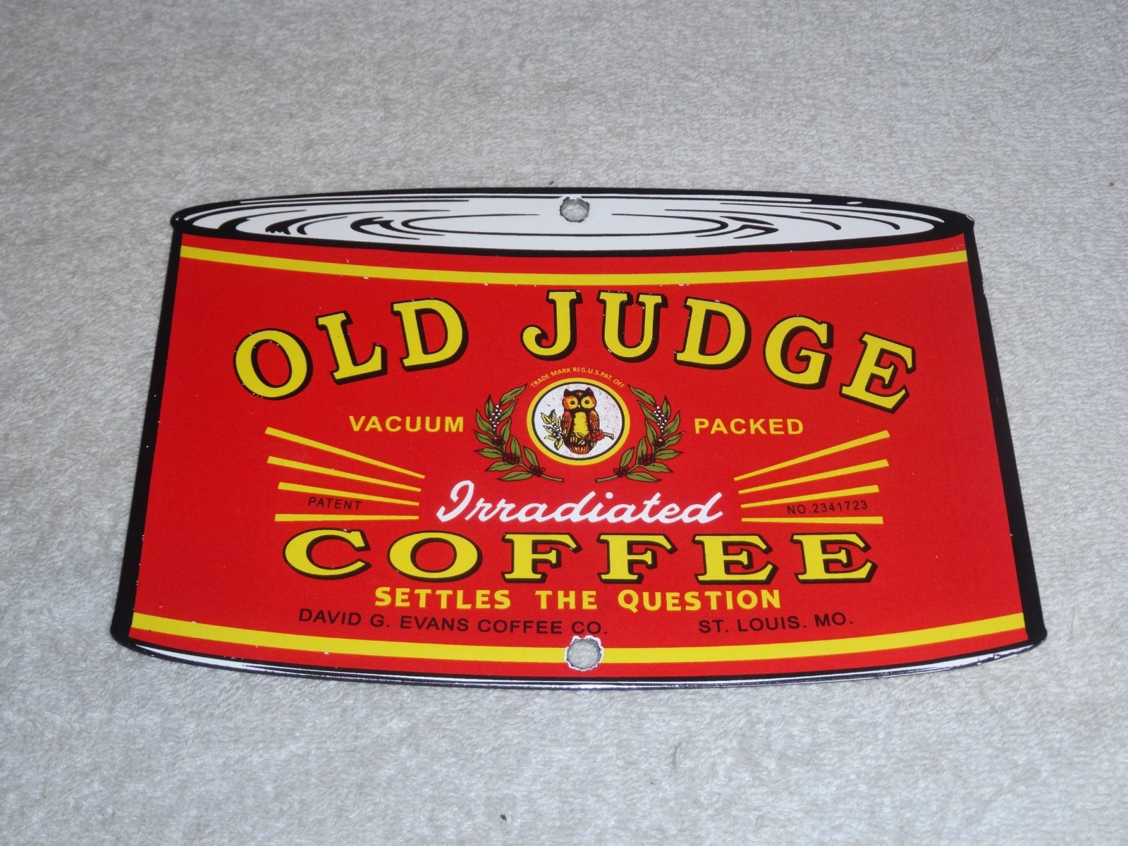 VINTAGE OLD JUDGE COFFEE CAN +OWL 7 3/4" PORCELAIN METAL SODA, GASOLINE OIL SIGN