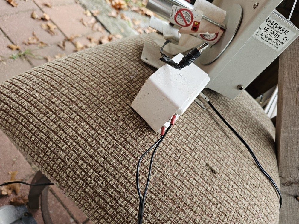 LABELMATE LD-100 Label Dispenser