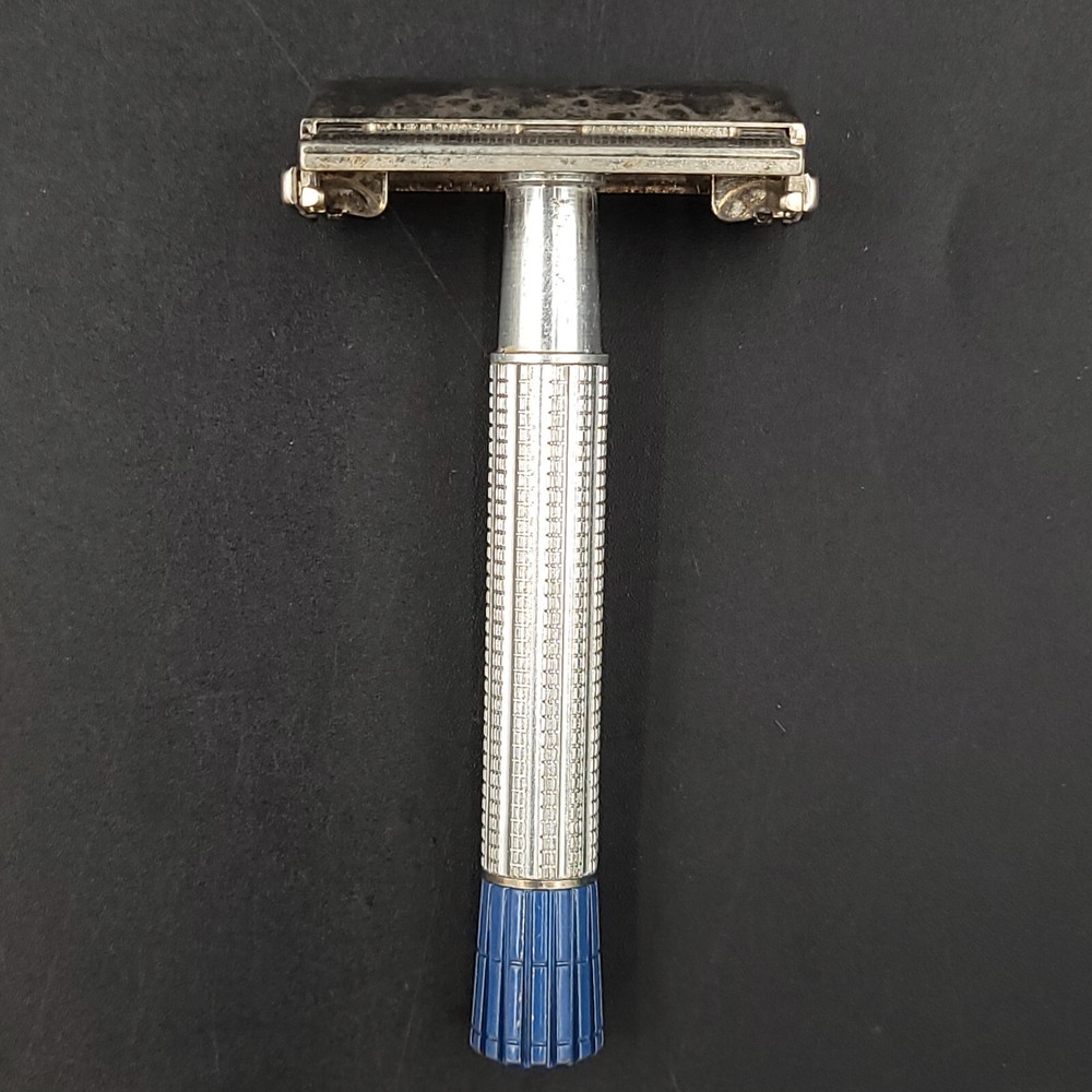 1956 Gillette Super Speed Blue Tip Flare DE TTO Safety Razor Date Code B3