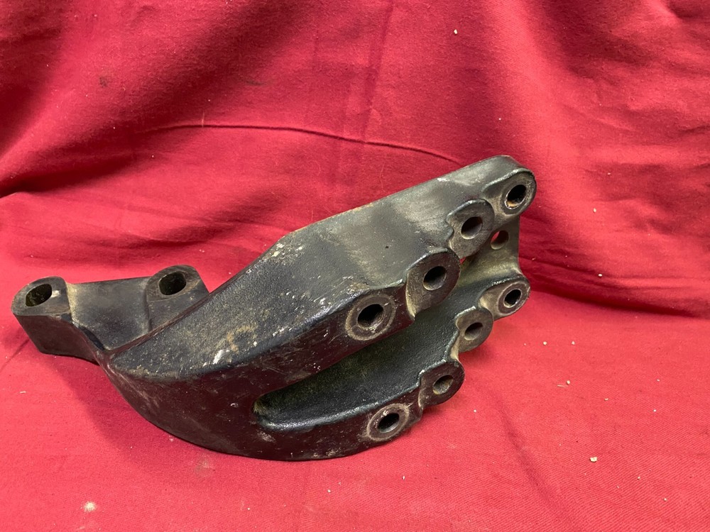 FREIGHTLINER Crossmember underslung MOUNT BRACKET SUPPORT, # 15 28213 000