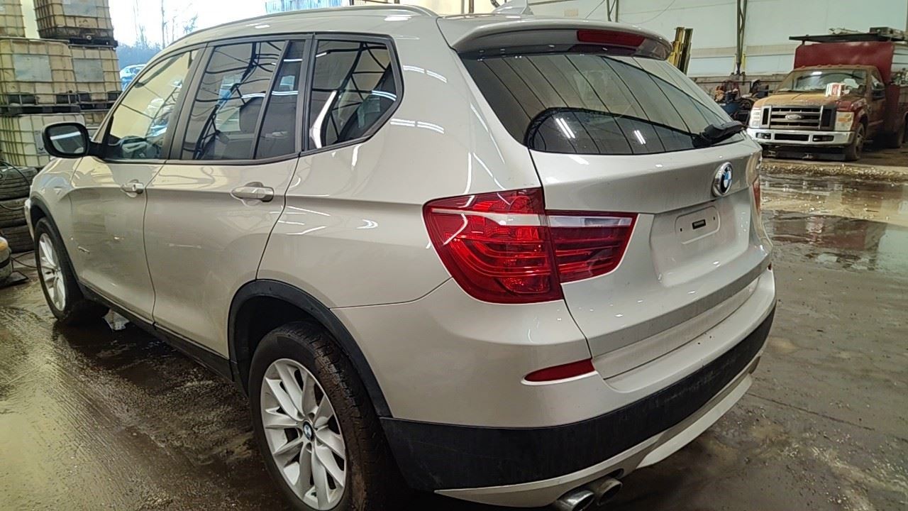 (LOCAL PICKUP ONLY) Trunk/Hatch/Tailgate With Power Opening And Closing Fits 11-