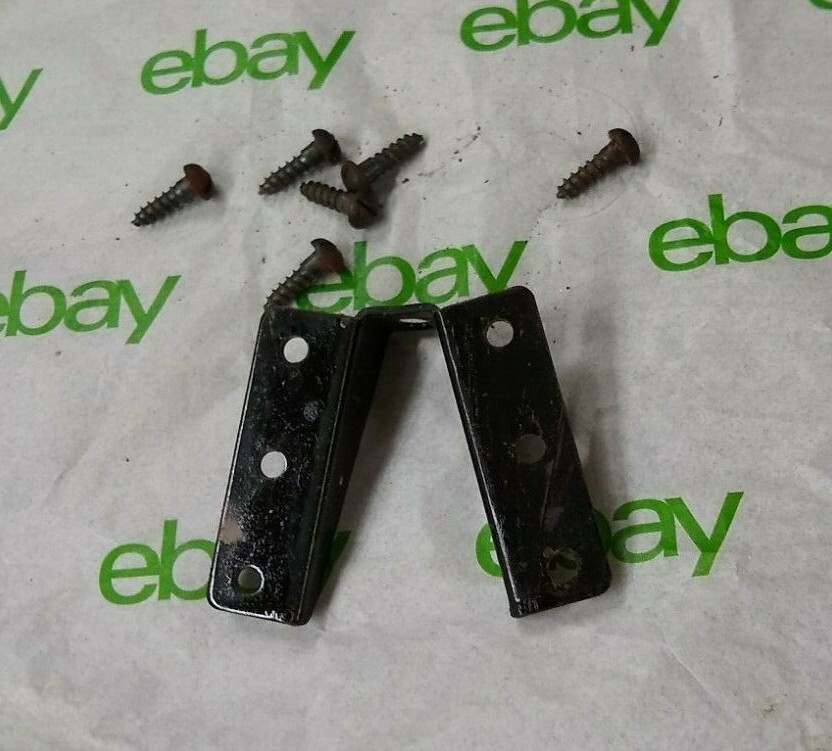 Edison Phonograph Diamond Disc Model A 100 - Main Bracket & Screws TH