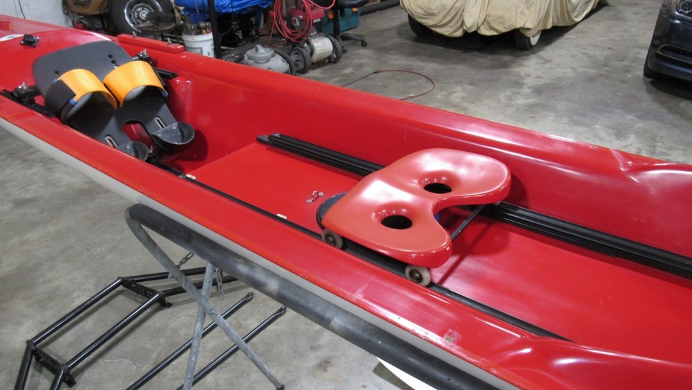 ROWING SCULL SHELL