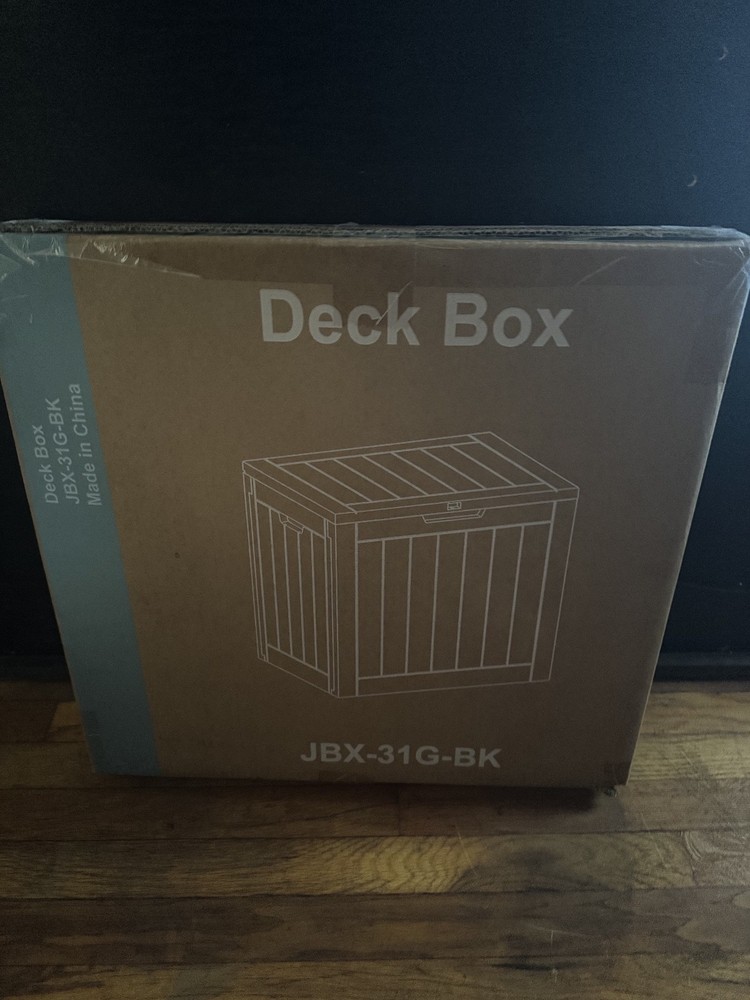 Sweetcrispy Deck Box with 31 Gallon Capacity