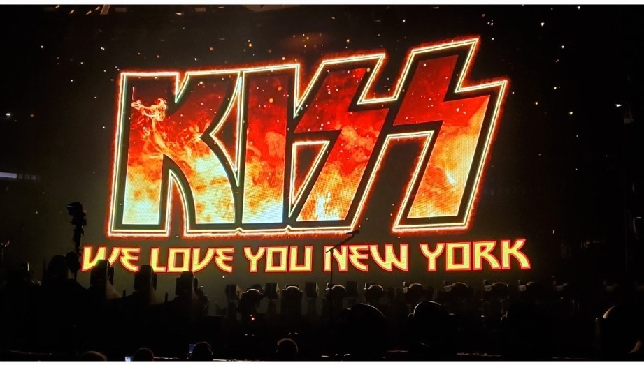 KISS' FINAL SHOW END OF THE ROAD TOUR NYC MSG EVENT T-SHIRT Size L Brand New
