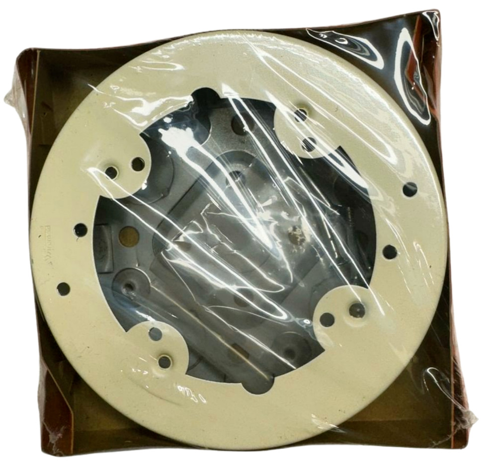 Wiremold V5738 Ivory Fixture Box, Solid Base, 4-3/4" (121mm) Diameter