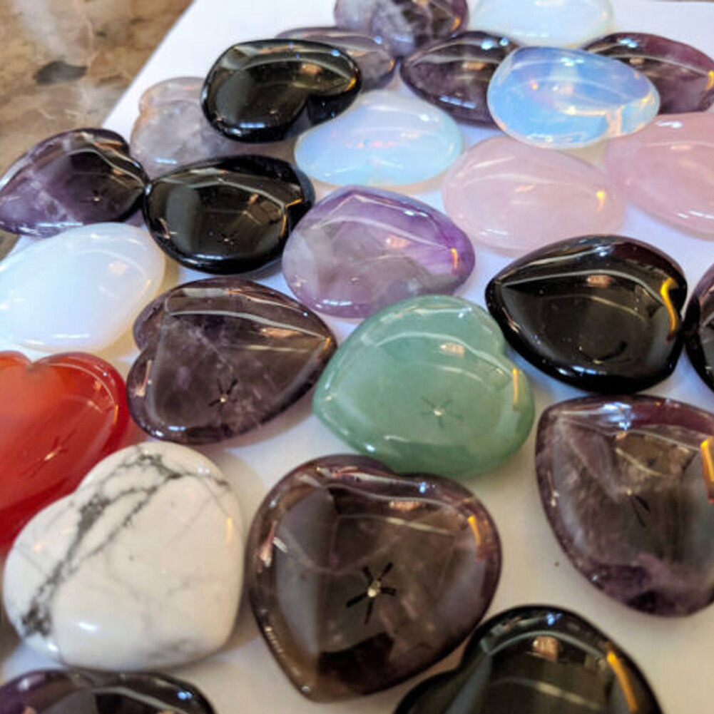 20PCS 20mm Natural Crystal Quartz Carved Heart shaped Healing Love Gemstones