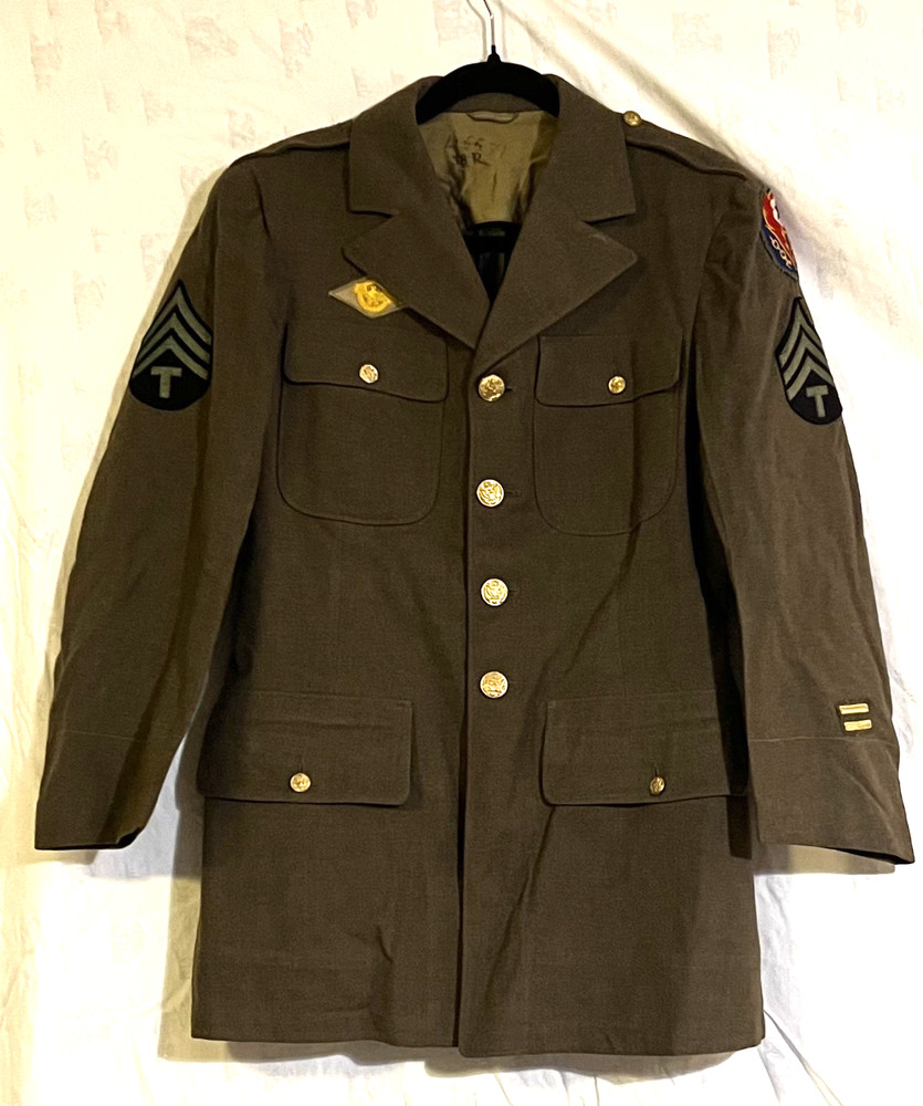 WWII US Army 4 Pocket Service Coat / Uniform