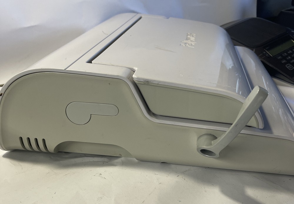 Fellowes PULSAR-E 300 Electric Binding Machine CRC52167