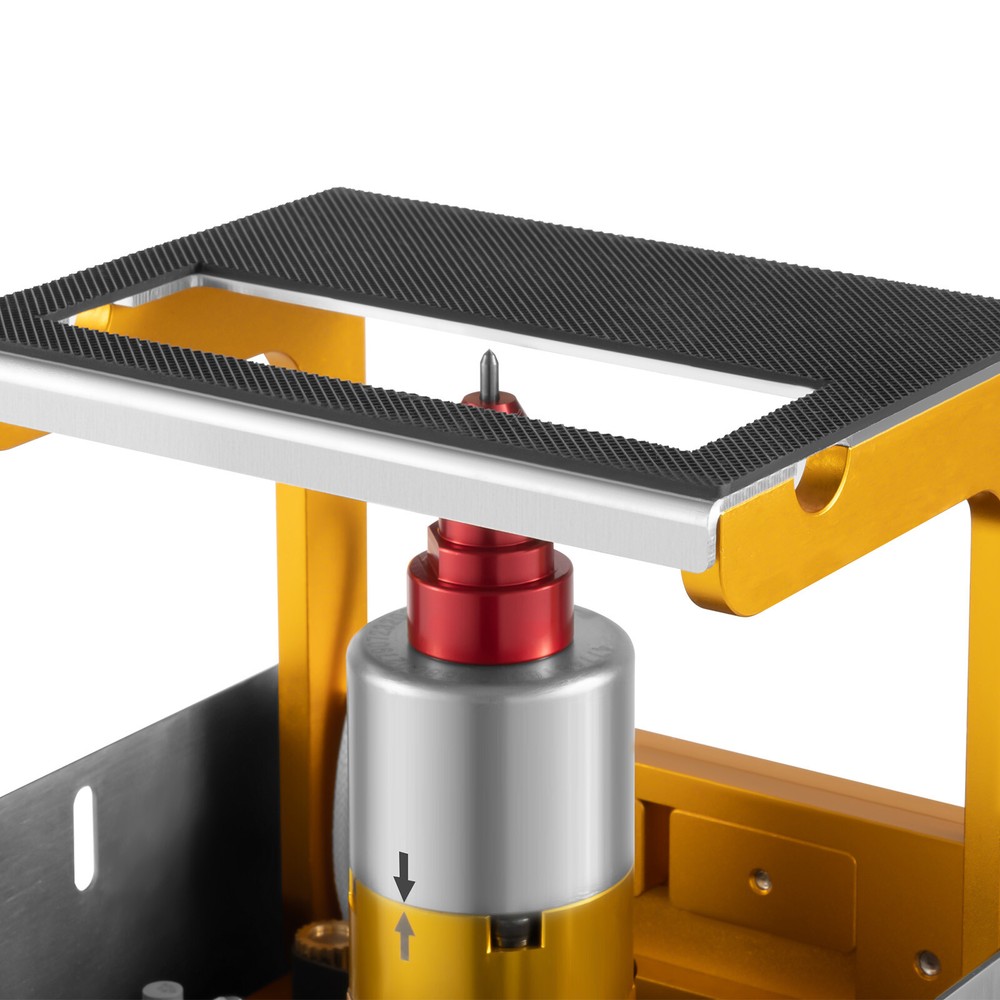 40mm/s Handheld Touch Screen Dot Peen Marking Machine for VIN Code Chassis 120W