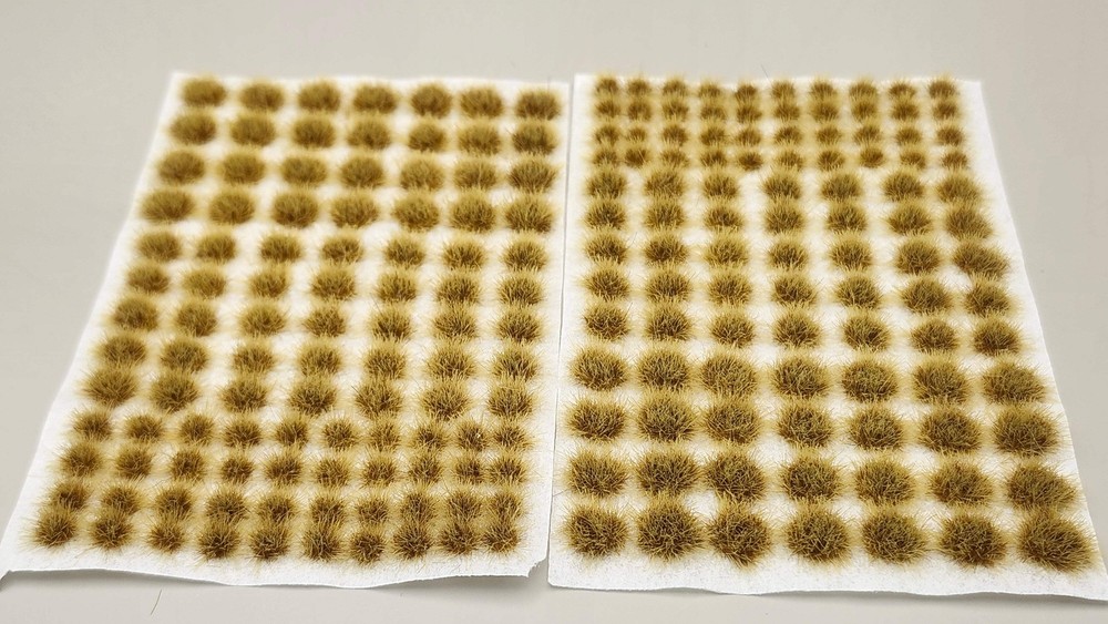 SEM - TU4DE-A - 4mm Dead - Assorted Layout - Self-Adhesive Grass Tufts