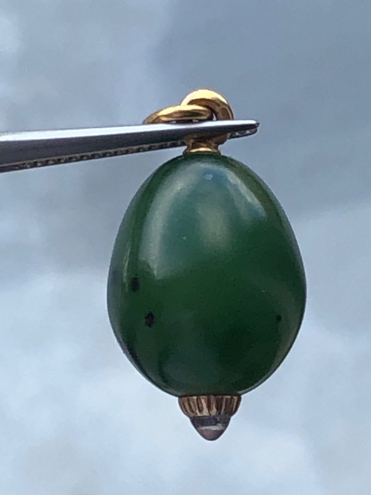 Faberge nephrite egg shape pendant