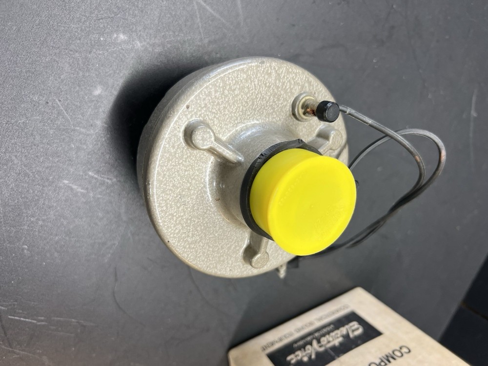 ElectroVoice Horn Tweeter Speaker Driver Model 1828C. 8 Ohm