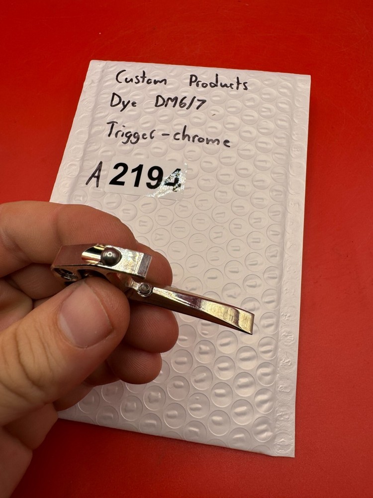 Custom products Dye DM6/7 Trigger-Chrome