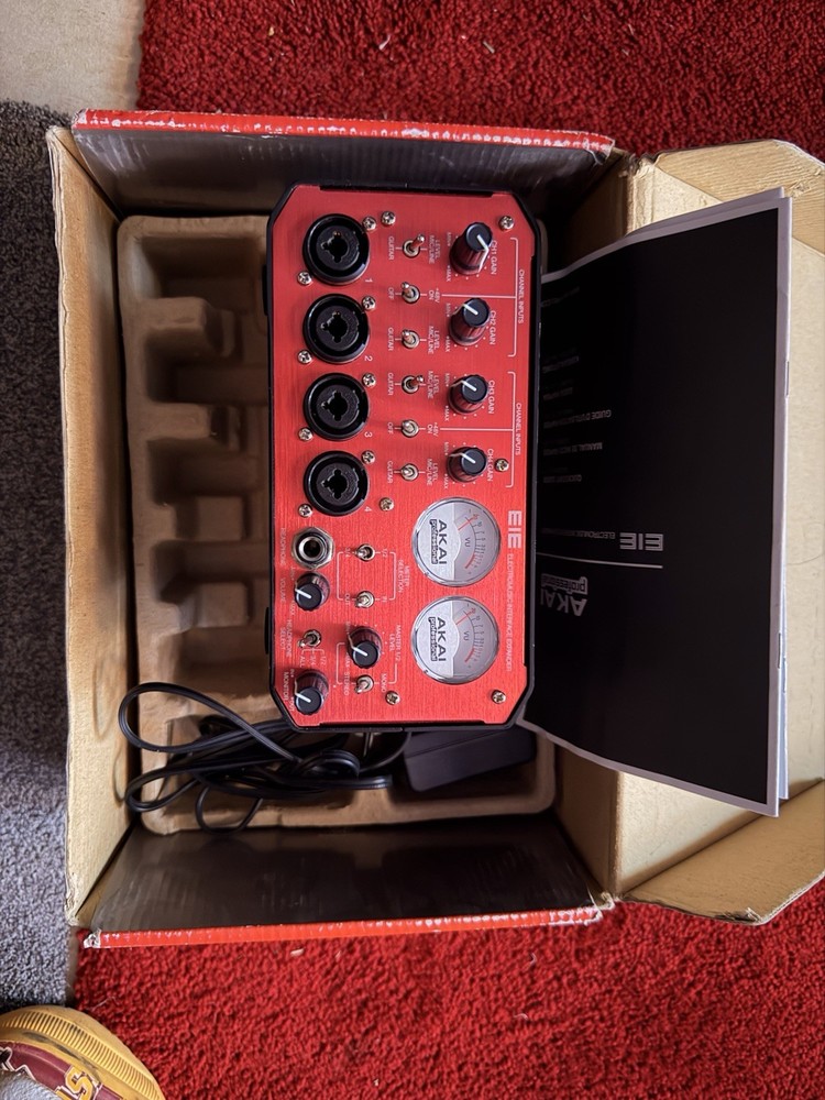 Akai Professional EIE Pro Electromusic Interface Expander A102