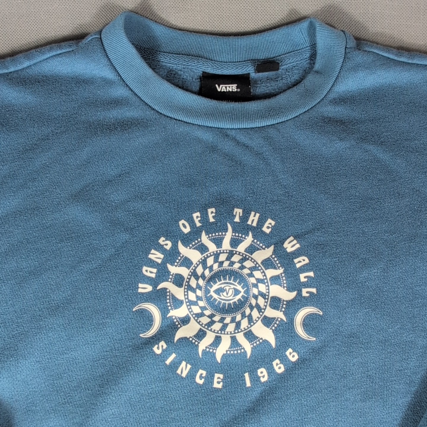 Vans Off The Wall Crew Neck Sweater Baby Blue Unisex - Small