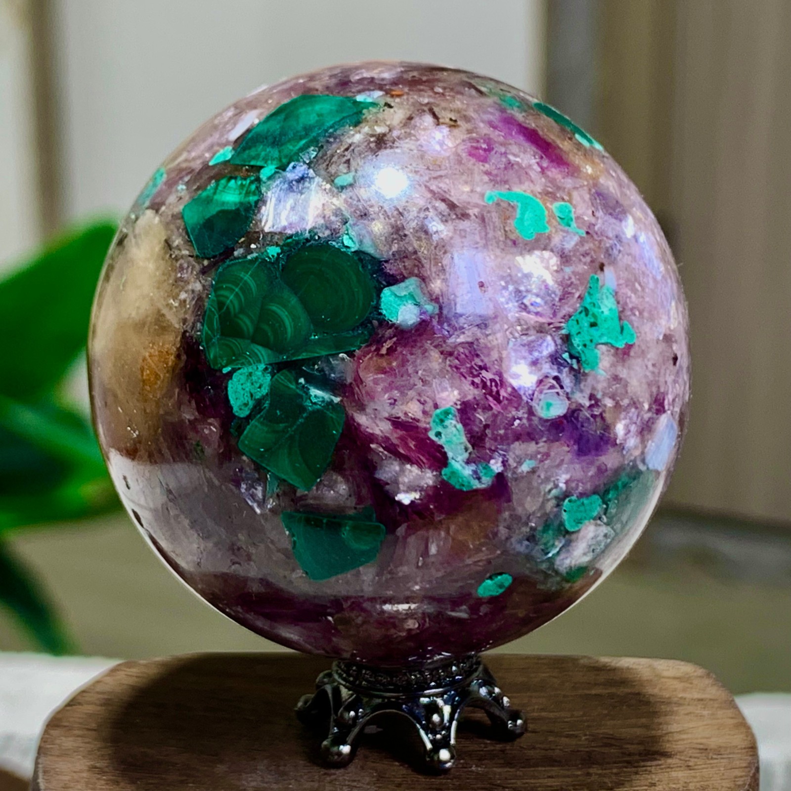 127G Newly discovered rare malachite purple mica symbiotic sphere restoration