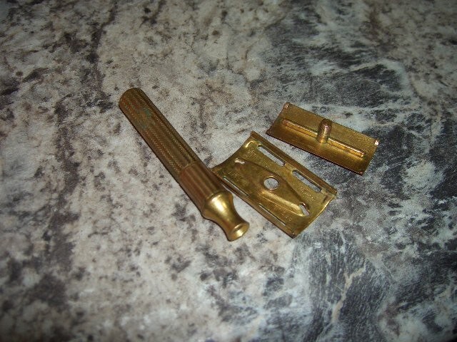Vintage Gillette Razor no date code Copper/Gold
