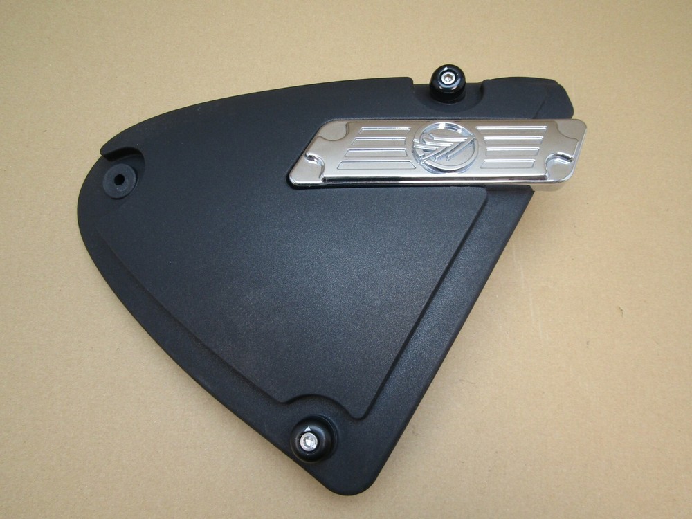 Keeway Superlight 125 E5 2021 5,777 miles right side panel black (5453)