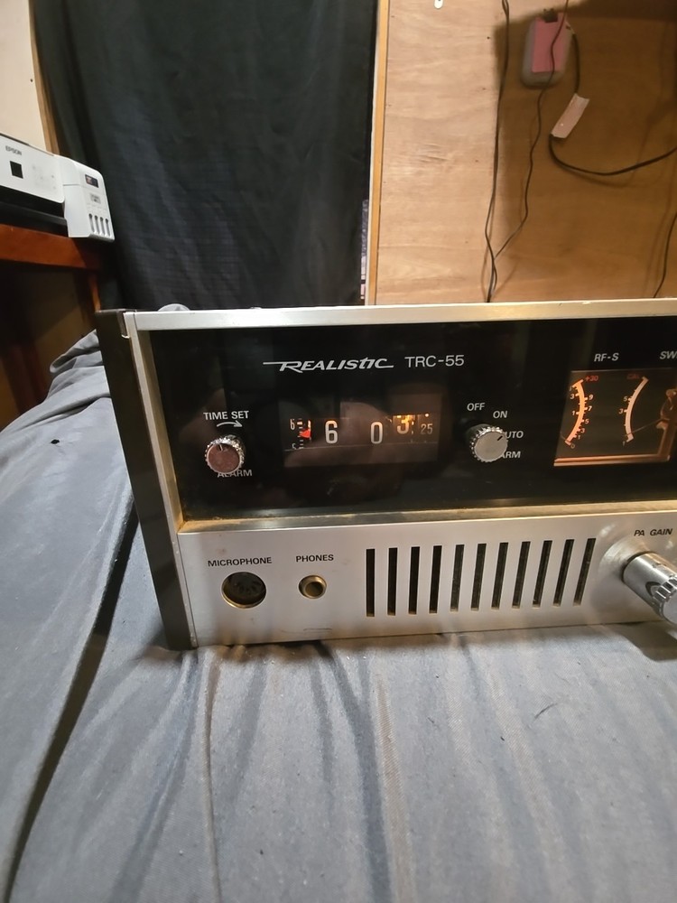 Vintage Realistic TRC-55 CB Transceiver Needs Mic