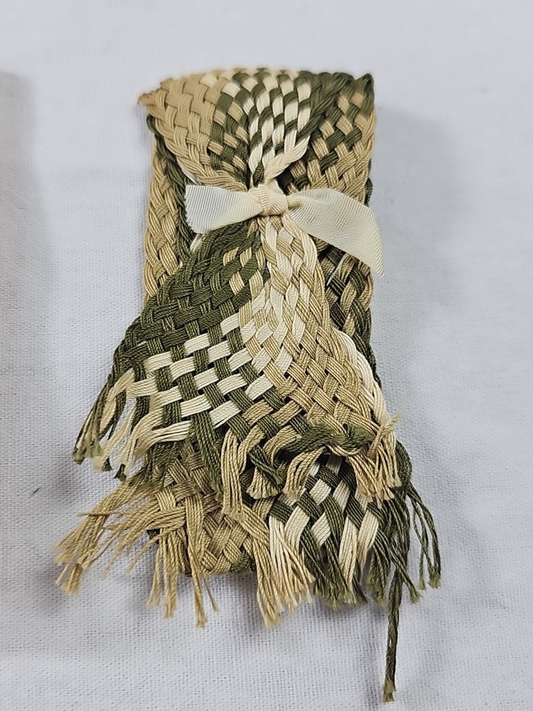 WWII American Red Cross Sewing Kit Needles, Thread, Buttons, Instruct E-Z Thread