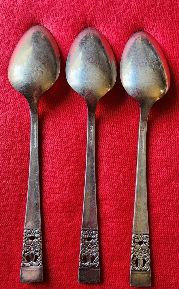 3 Community CORONATION 1936 SOLID SERVING SPOONS 8 1/2 " Pierced Floral Vintage