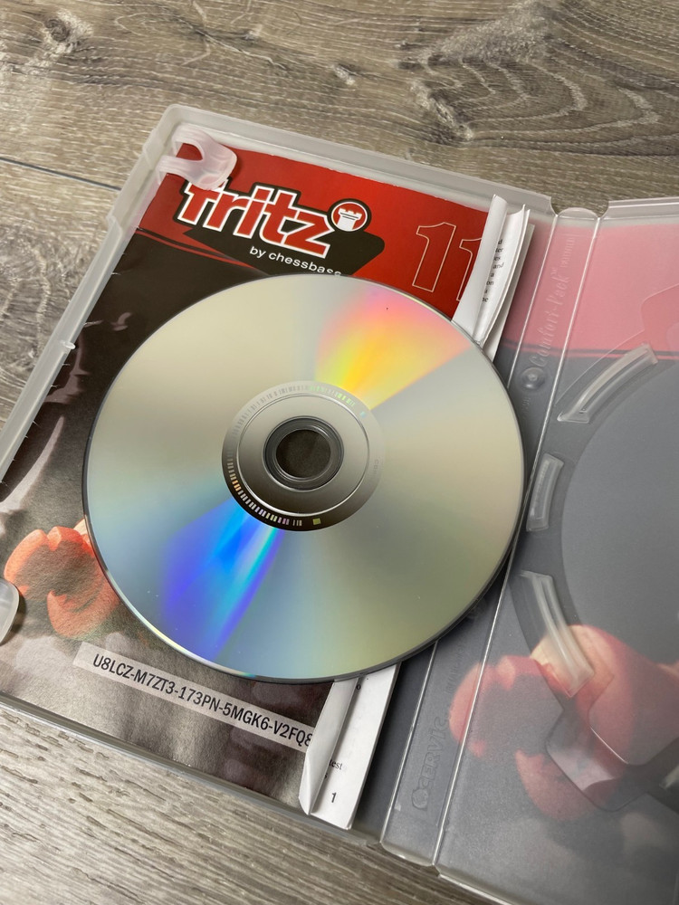 Chess Fritz 11 Chessbase Computer World Champion DVD Software Program PC DVD ROM