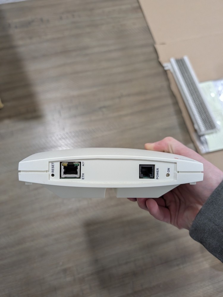 Polycom Kirk Wireless Server 6000