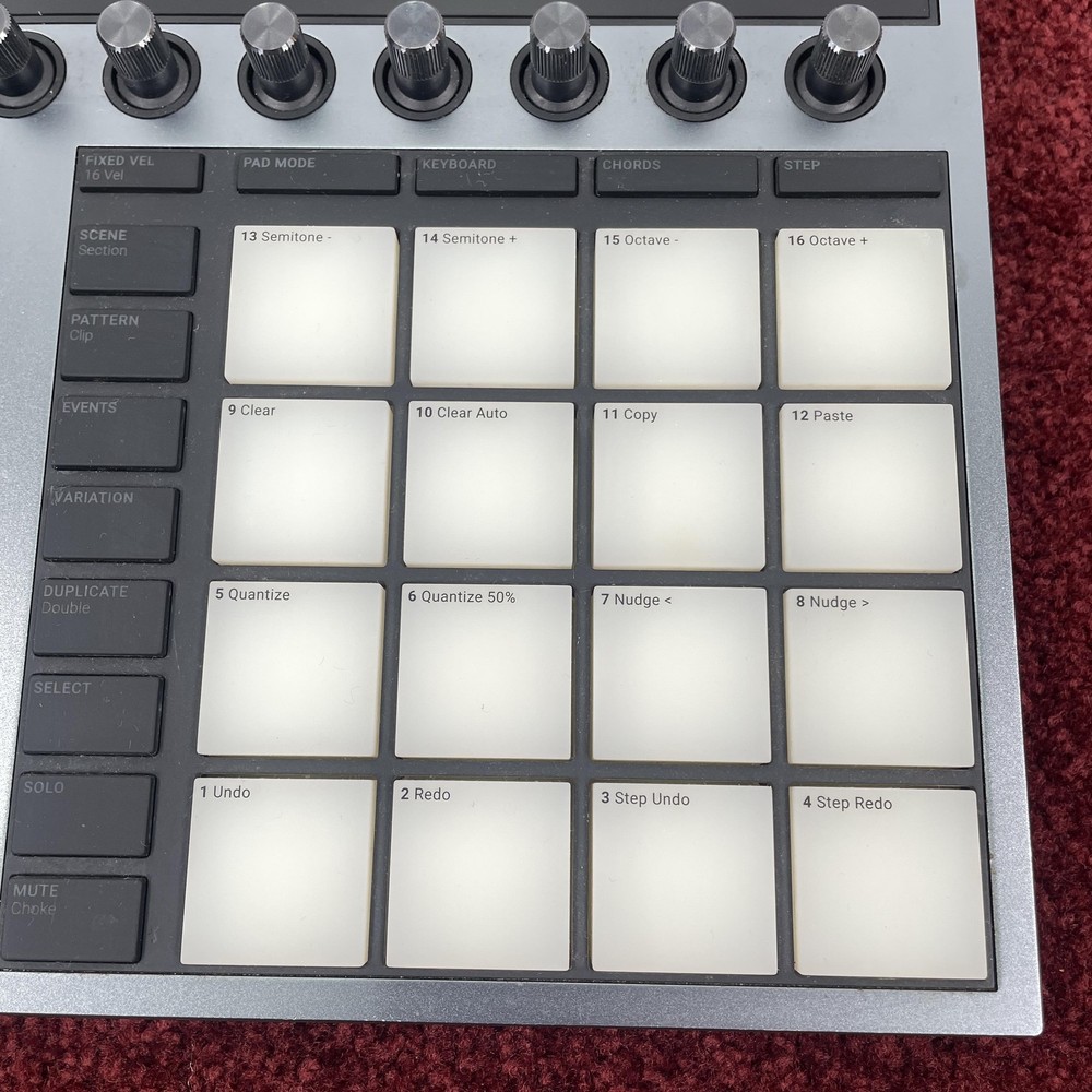 Native Instruments MASCHINE+ Plus HW Standalone Drum Sampler Controller *VIDEO