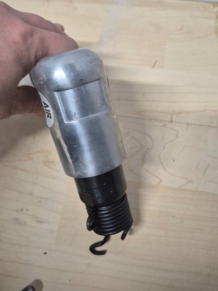 Air Tool Impact Chisel with 3 Bit attachments set