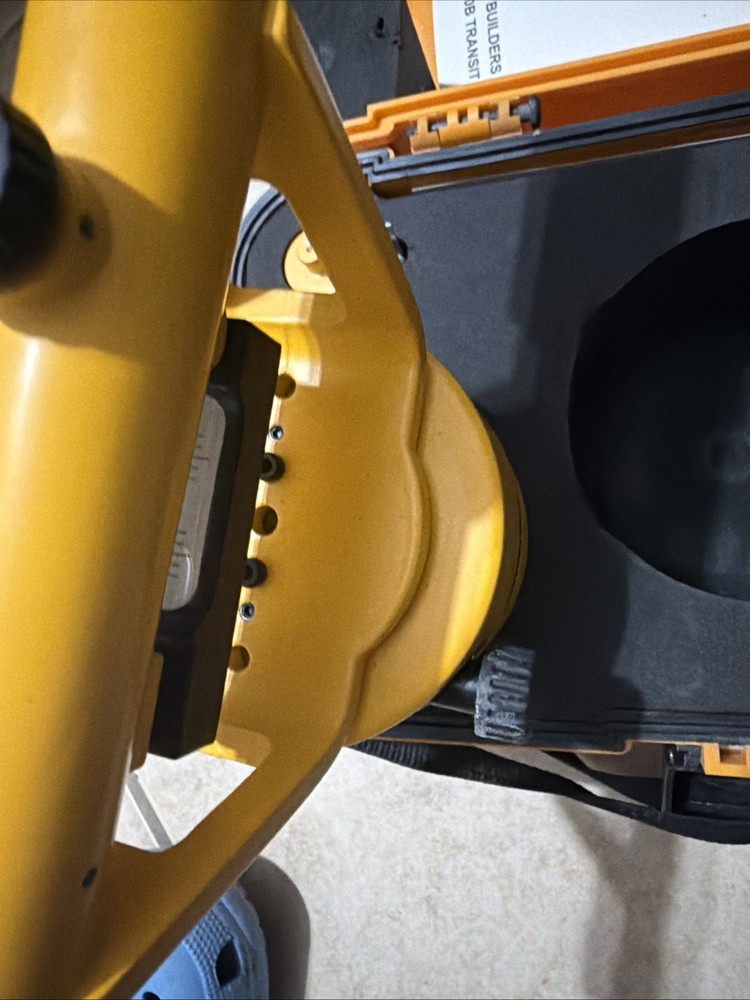 Northwest Instruments NWI Siteline Builders Level NSL100B Case Instructions