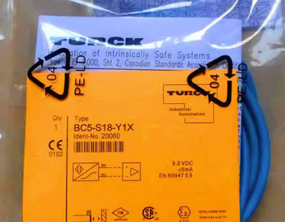 NEW Turck BC5-S18-Y1X Capacitive Sensor Embeddable 5mm Range 18mm Plastic Barrel