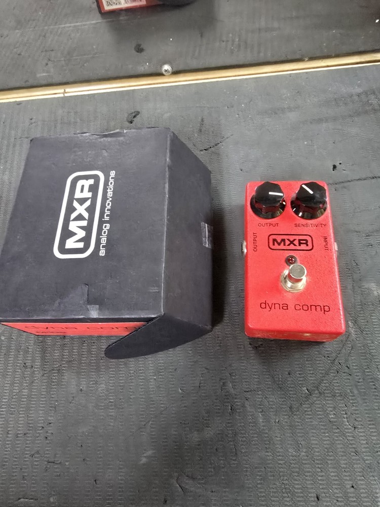 MXR M102 Dyna Comp Compressor Guitar Effects Pedal